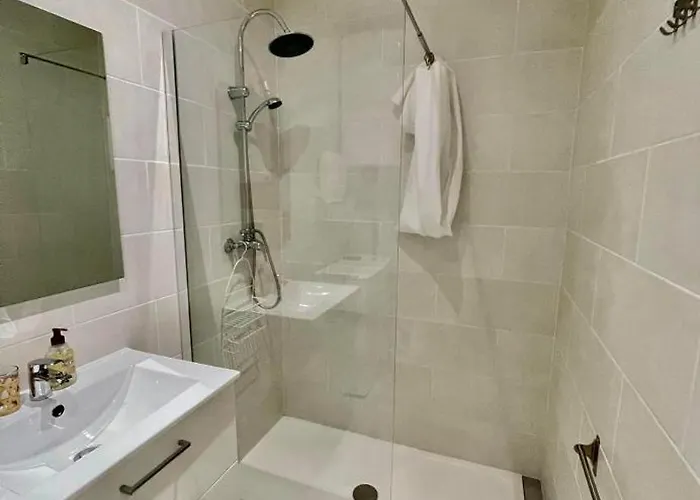 2 Pieces Апартаменты *